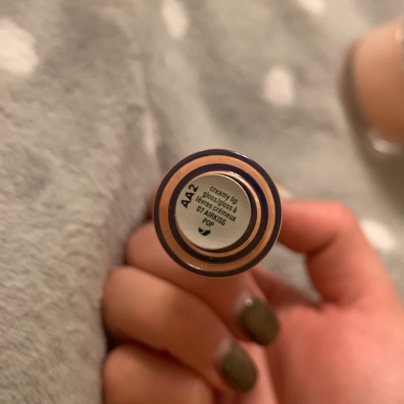 CLINIQUE 5 Piece Vacation Glow Essentials: Skin Care/Makeup Set-NWT - Picture 5 of 11